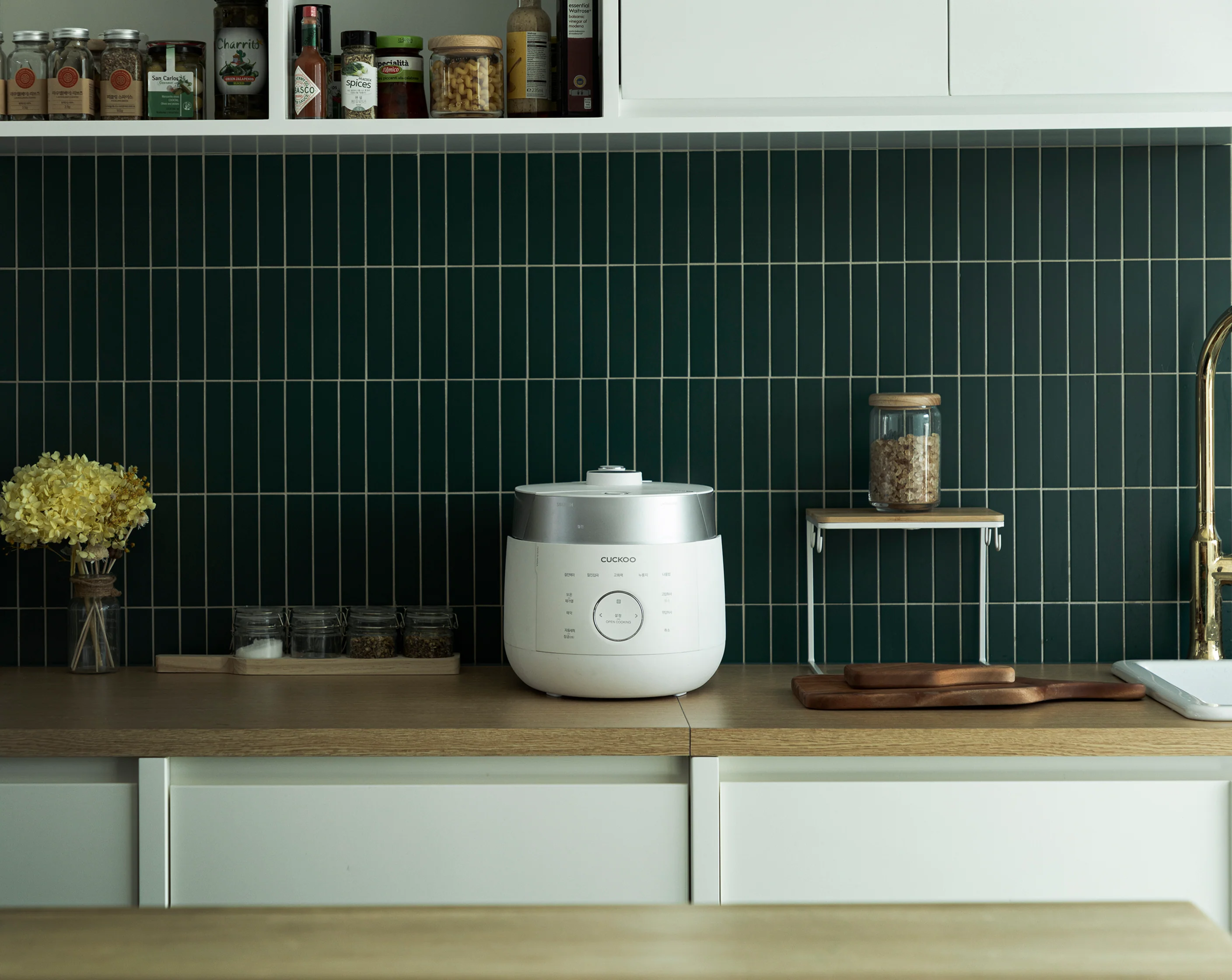 CUCKOO 10-Cup IH Twin Pressure Rice Cooker (CRP-LHTR1009F) - Image 4